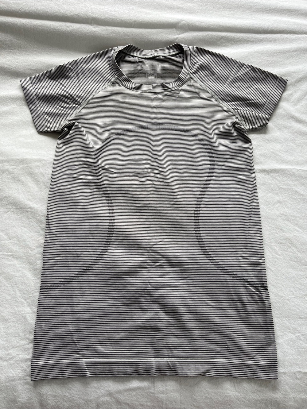 Lululemon Swiftly tech short sleeve